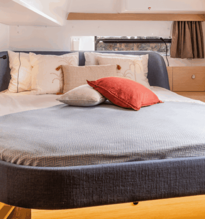 Dormitorio del catamarán Fountaine Pajot FP 41