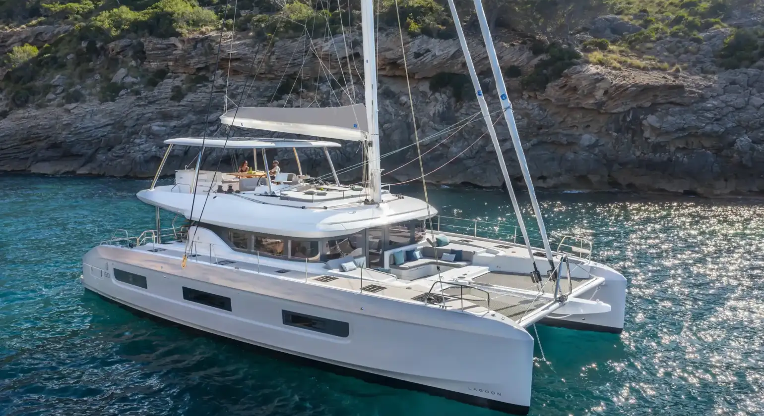 Lagoon 60