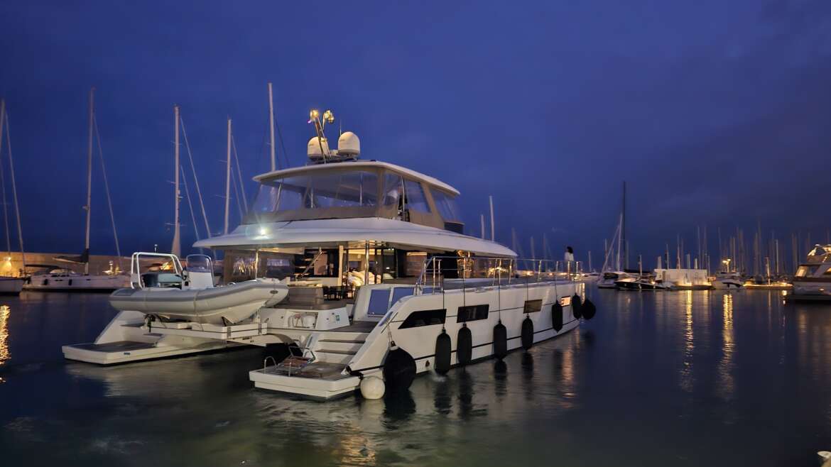 Alquiler Lagoon 630 MY