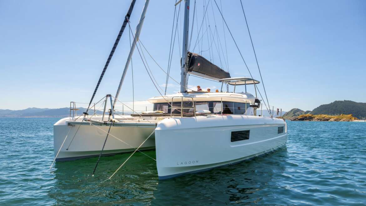 Lagoon 43