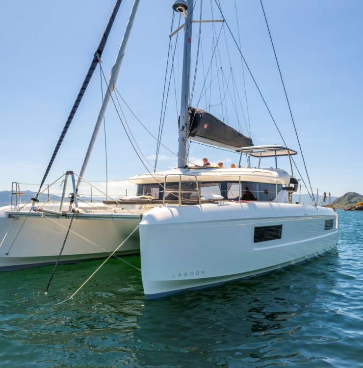 Lagoon 43