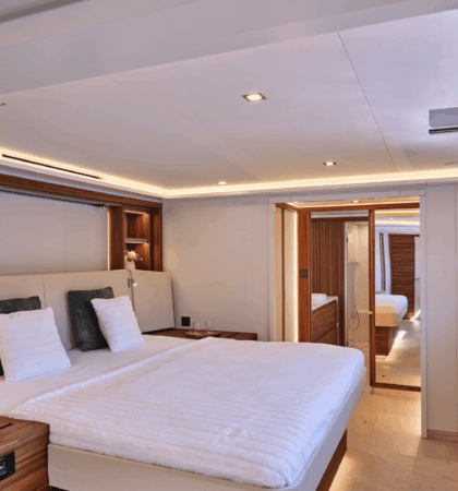 Camarote doble del Power 80 diseñado para invitados