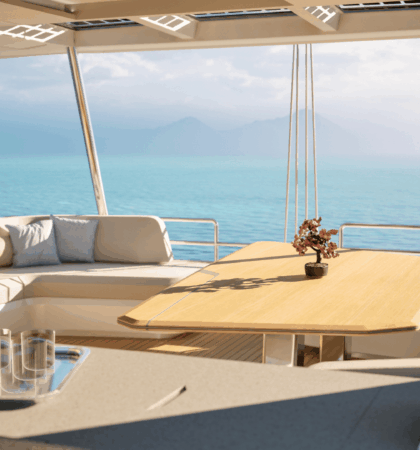 FPY70S_11 Zona comedor exterior del nuevo FPY70S de Fountaine Pajot